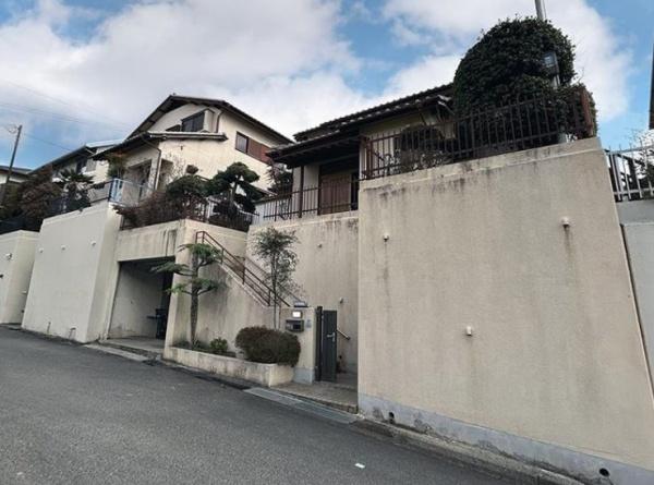 西宮市北六甲台２丁目の中古一戸建
