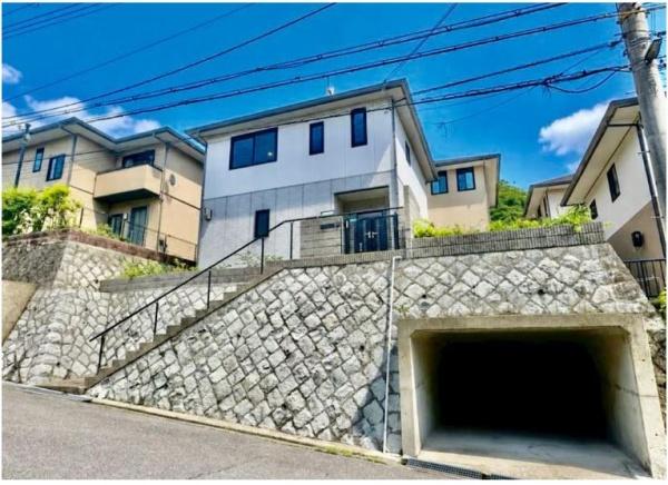 西宮市名塩山荘の中古一戸建