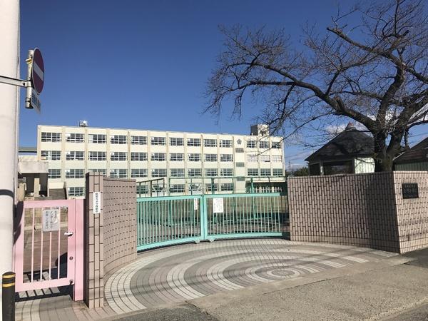 名古屋市千種区月ケ丘３丁目の土地(名古屋市立上野小学校)