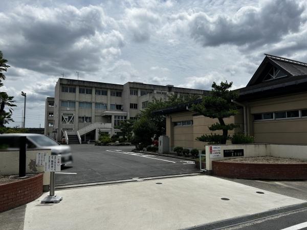 尾張旭市柏井町公園通の土地(尾張旭市立東中学校)