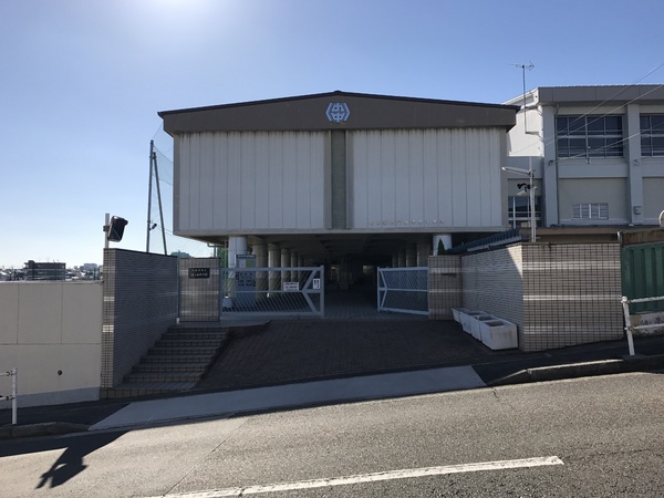 平和が丘住宅四号棟(名古屋市立猪子石中学校)