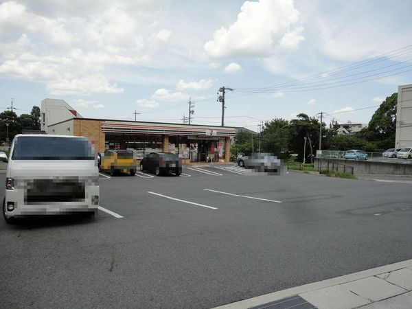日車マンション平和が丘A棟(セブンイレブン名古屋平和が丘南店)