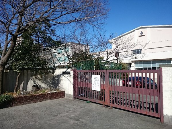 シャトー光が丘(名古屋市立千種中学校)