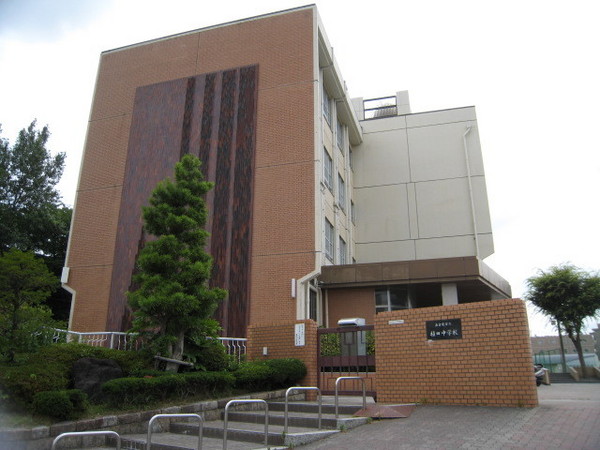 名古屋市天白区植田本町2丁目の土地(名古屋市立植田中学校)