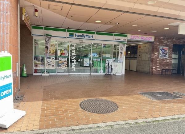 エスポア金山Ⅲ(ファミリーマート名古屋金山二丁目店)