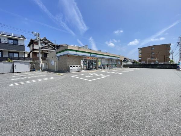 押草団地408棟(ファミリーマート東郷高嶺店)