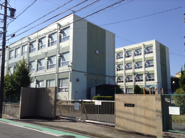 ダイアパレス荒池緑地(名古屋市立平針南小学校)