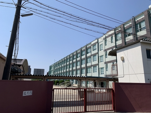 名古屋市昭和区五軒家町の土地(名古屋市立駒方中学校)