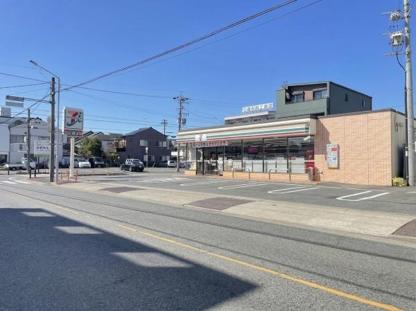 名古屋市南区鳴浜町３丁目の中古一戸建て(セブンイレブン名古屋三吉町4丁目店)