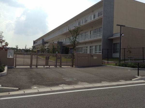 グローリアス香久山(日進市立竹の山小学校)