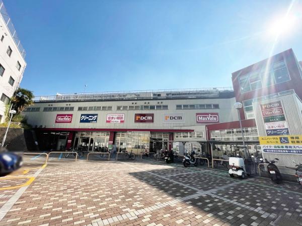メゾン・ド・ジュディ(マックスバリュ川原店)