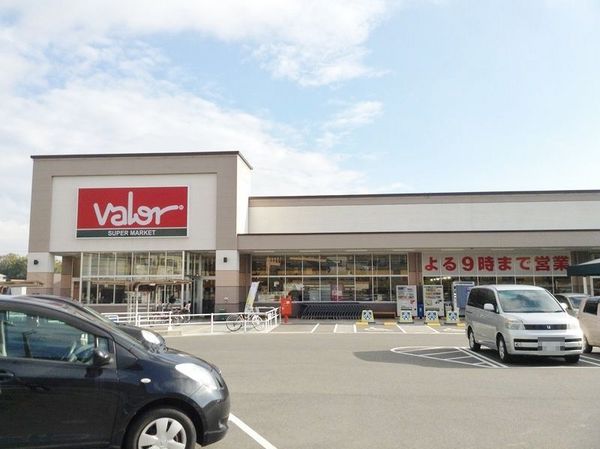 日進市竹の山５丁目の土地(バロー日進岩崎店)
