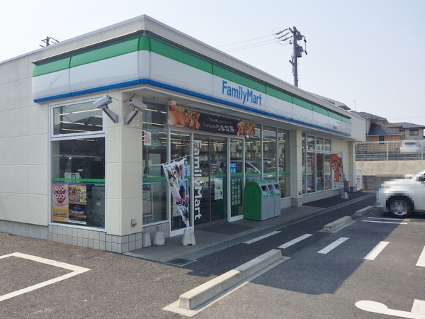 日進市竹の山５丁目の土地(ファミリーマート日進岩崎店)