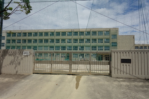 島田東団地A棟(名古屋市立神沢中学校)