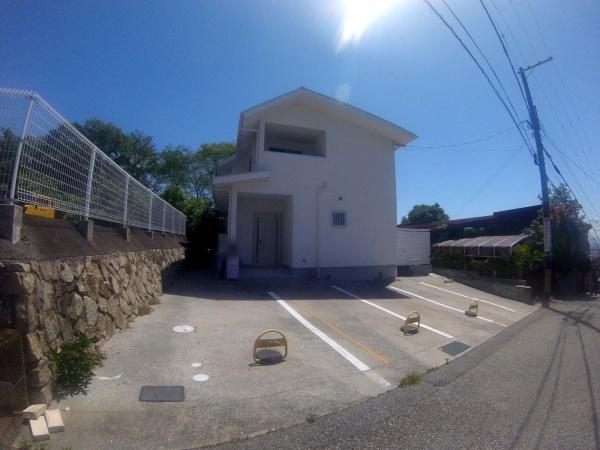 宝塚市雲雀丘３丁目の中古一戸建て