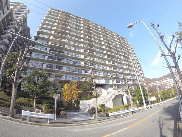 ラヴェニール宝塚中山台プルミエ