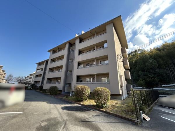 南円明寺ヶ丘団地15棟