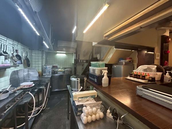 長岡京市開田3丁目　店舗
