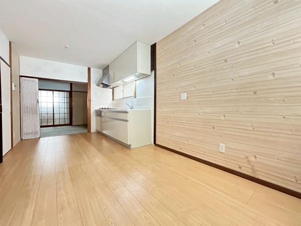 八幡市八幡長町の中古一戸建て