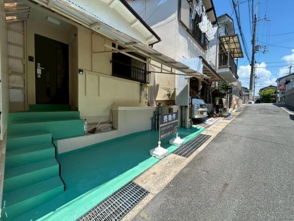八幡市八幡長町の中古一戸建て