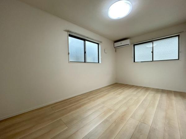亀岡市大井町土田１丁目の中古一戸建て