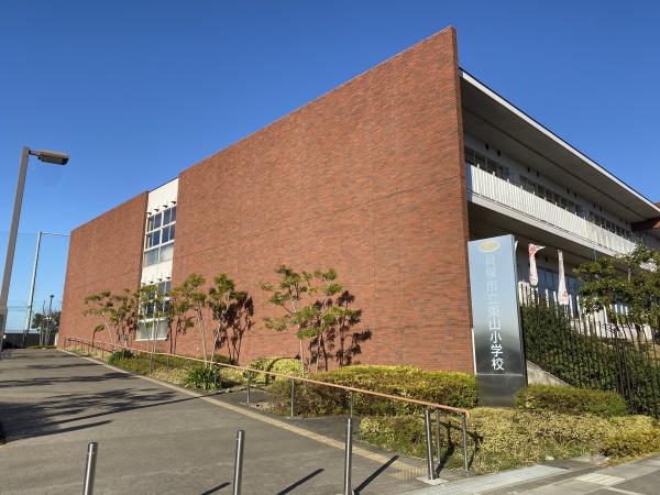 貝塚市東山2丁目の土地(貝塚市立東山小学校)
