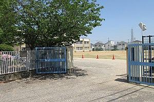 岸和田市下松町の土地(岸和田市立常盤台小学校)