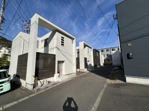 界一丁目デザイナーズ戸建て　7棟
