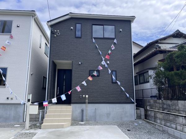 西彼杵郡長与町岡郷の新築一戸建