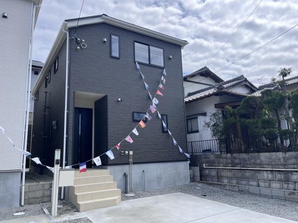 西彼杵郡長与町岡郷の新築一戸建