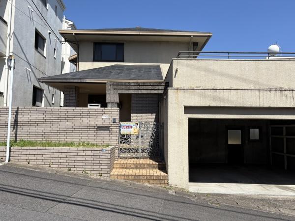 宝栄町戸建て
