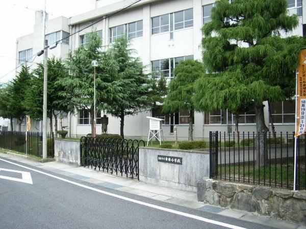 栗東市荒張の土地(栗東市立金勝小学校)