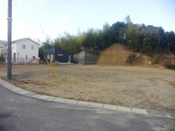 栗東市荒張の土地