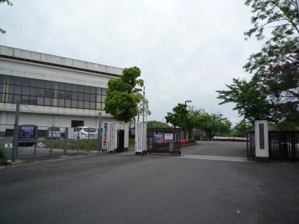 草津市岡本町の土地(草津市立高穂中学校)