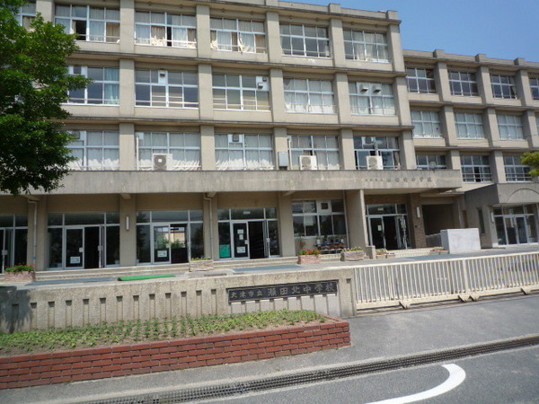 大津市月輪５丁目の中古一戸建て(大津市立瀬田北中学校)