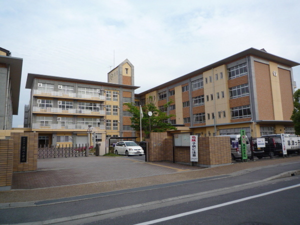 草津市西渋川２丁目の中古一戸建て(草津市立渋川小学校)