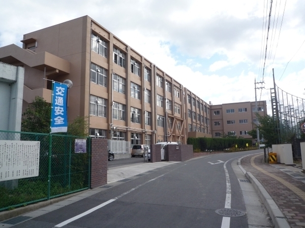 草津市矢橋町の土地(草津市立老上中学校)