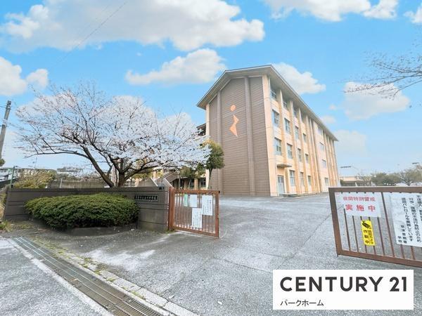 草津市野路８丁目の新築一戸建(草津市立玉川中学校)