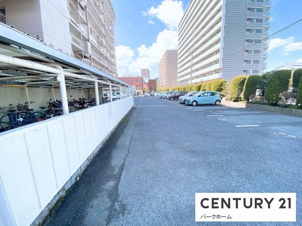 エバーグリーン鳰の浜(駐車場)