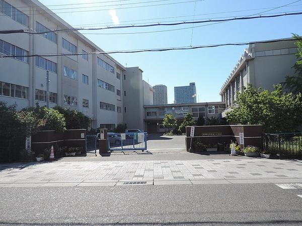 伽羅ガーデンスクエア(草津市立草津第二小学校)