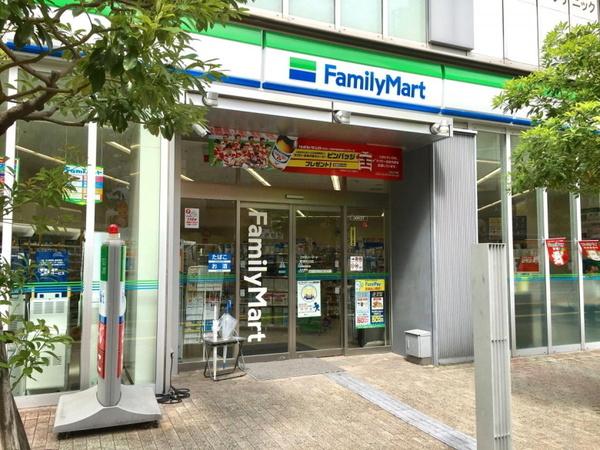 伽羅ガーデンスクエア(ファミリーマート草津渋川店)