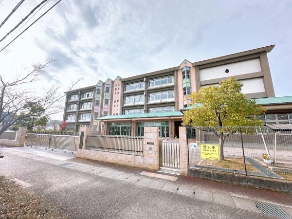 アルファステイツ栗東駅(栗東市立大宝東小学校)