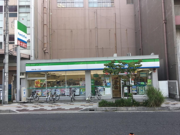 プレサンスロジェ草津大路(ファミリーマート草津大路1丁目店)