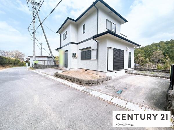 栗東市下戸山の中古一戸建て