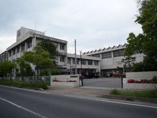 草津市片岡町の土地(草津市立常盤小学校)