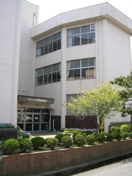 大津市平津1丁目の土地(大津市立石山小学校)