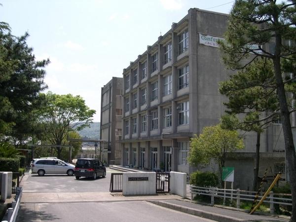 大津市平津1丁目の土地(大津市立石山中学校)