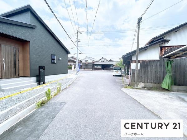 新築一戸建　2号棟　全2区画　24・1期