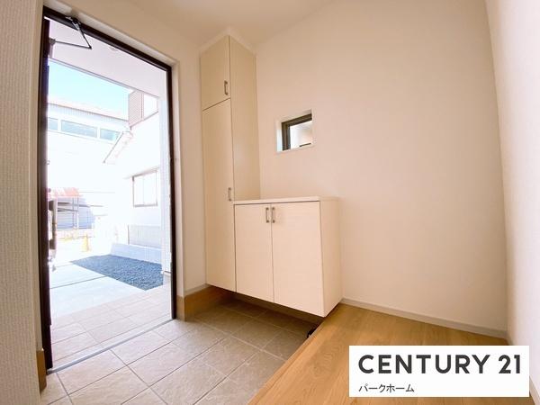 新築一戸建(玄関)