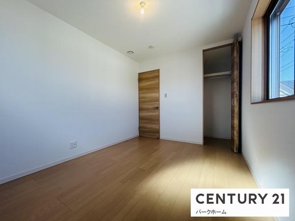 栗東市川辺の中古一戸建て(洋室)